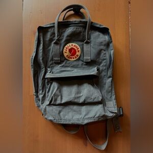 FJALL RÄVEN Kanken Original Backpack Super Gray